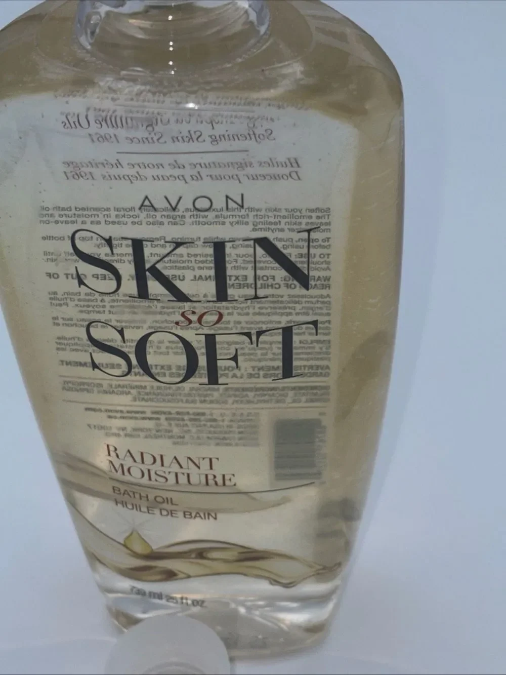 Jumbo Avon Skin So Soft Radiant Moisture Bath Oil 25 oz. New, Sealed